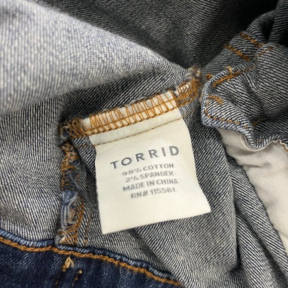 Torrid Medium Wash Jean Denim Jacket Size 2 Front Pocket Style 548688 - Picture 12 of 12